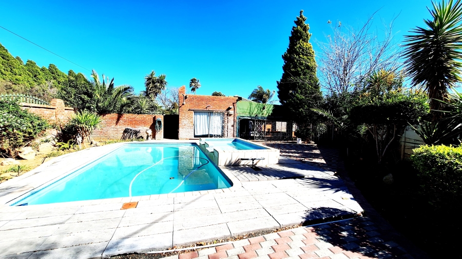 To Let 6 Bedroom Property for Rent in Bedelia Free State